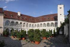 Schloss Katzelsdorf - Palace in Katzelsdorf