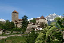 Südtirol mit Schloss Tirol als Eventlocation, Hochzeitslocation und Tagungsraum bei Bozen