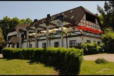Gasthaus zum Kiekeberg - Wedding venue in Rosengarten