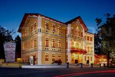 Waldschloss Hotel-Restaurant - Hotel in Passau