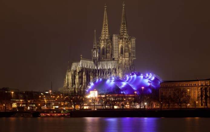Musical Dome Köln, Außenansicht