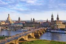 Blick auf die Dresdener Altstadt mit seinen vielen Eventlocations, Hochzeitslocations und Tagungsräumen.