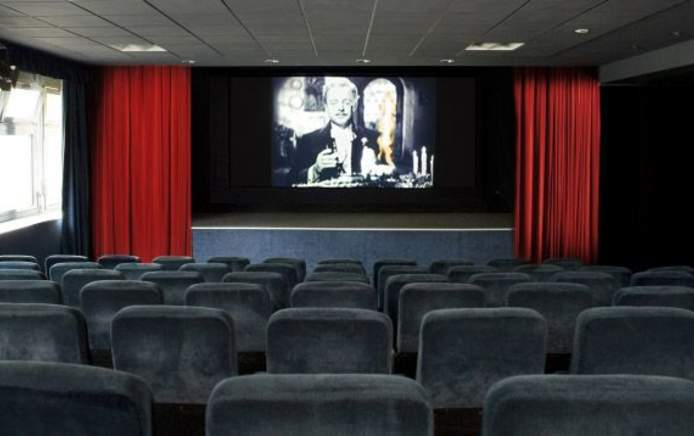 Kino Auditorium “Neue Lupe” in der 1. Etage