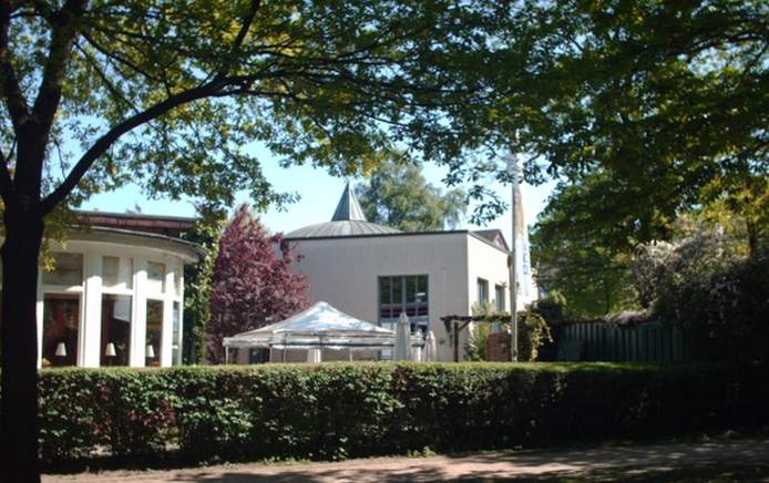 Restaurant Breitengrad, Saal, Garten mit beheizten Gartenpavillon Zelt.