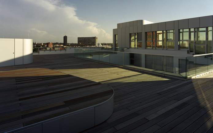 Roof terrace including Skylounge