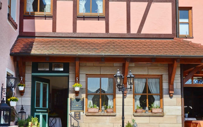 Landhotel und Gasthaus Polster im beschaulichen Kosbach, geeignet für Familien- und Betriebsfeiern jeglicher Art.