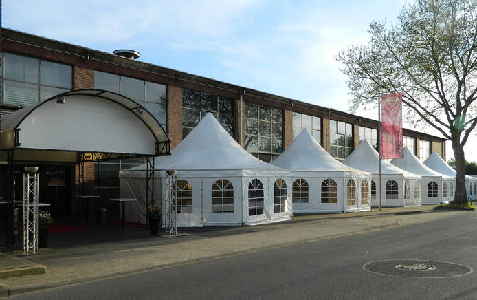 Theater der Träume mit "Pagodenstadt"