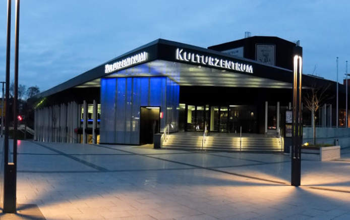 Kulturzentrum Herne mit Vorplatz