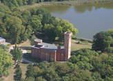 Schloss Arendsee mit wiedererrichtetem Turm