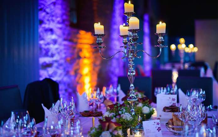 Egal ob Hochzeit, Jubiläum, Seminar, Tagung oder einfach eine Geburtstagsparty – wir bieten Ihnen die perfekten Räume, um Ihre Veranstaltung unvergessen zu machen!