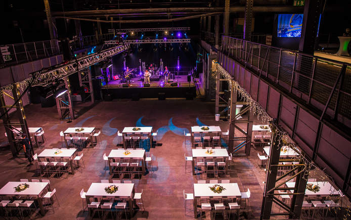 Weihnachtsfeier in der Halle