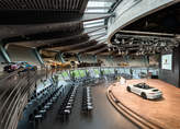 Porsche Auditorium mit parlamentarischer Bestuhlung
